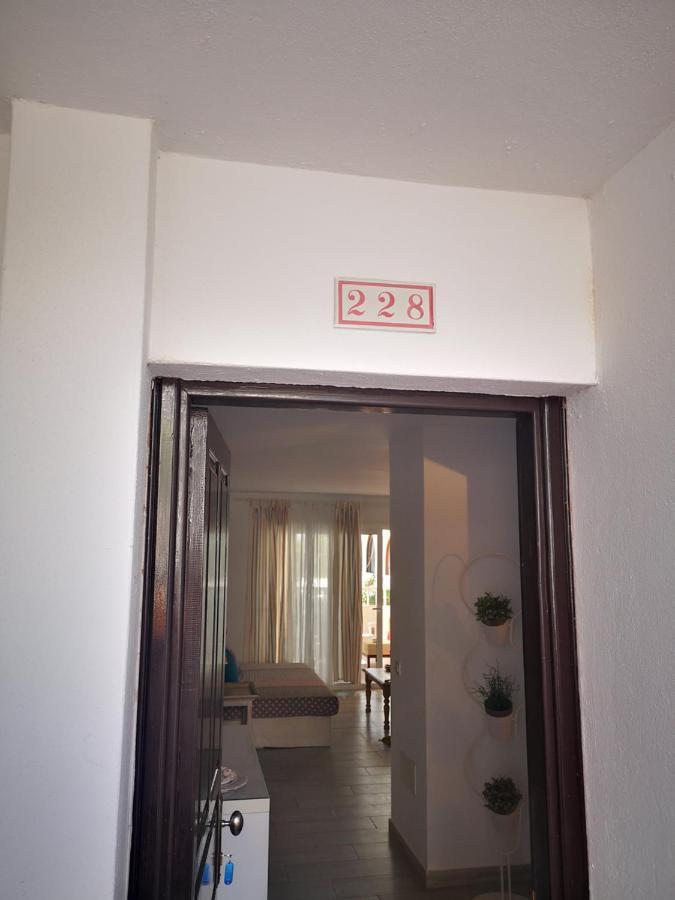 Comfortable Cleo Apartment With Large Terrace Costa Teguise Buitenkant foto